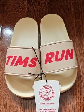 Tims Run Beige Slip-On Sandals